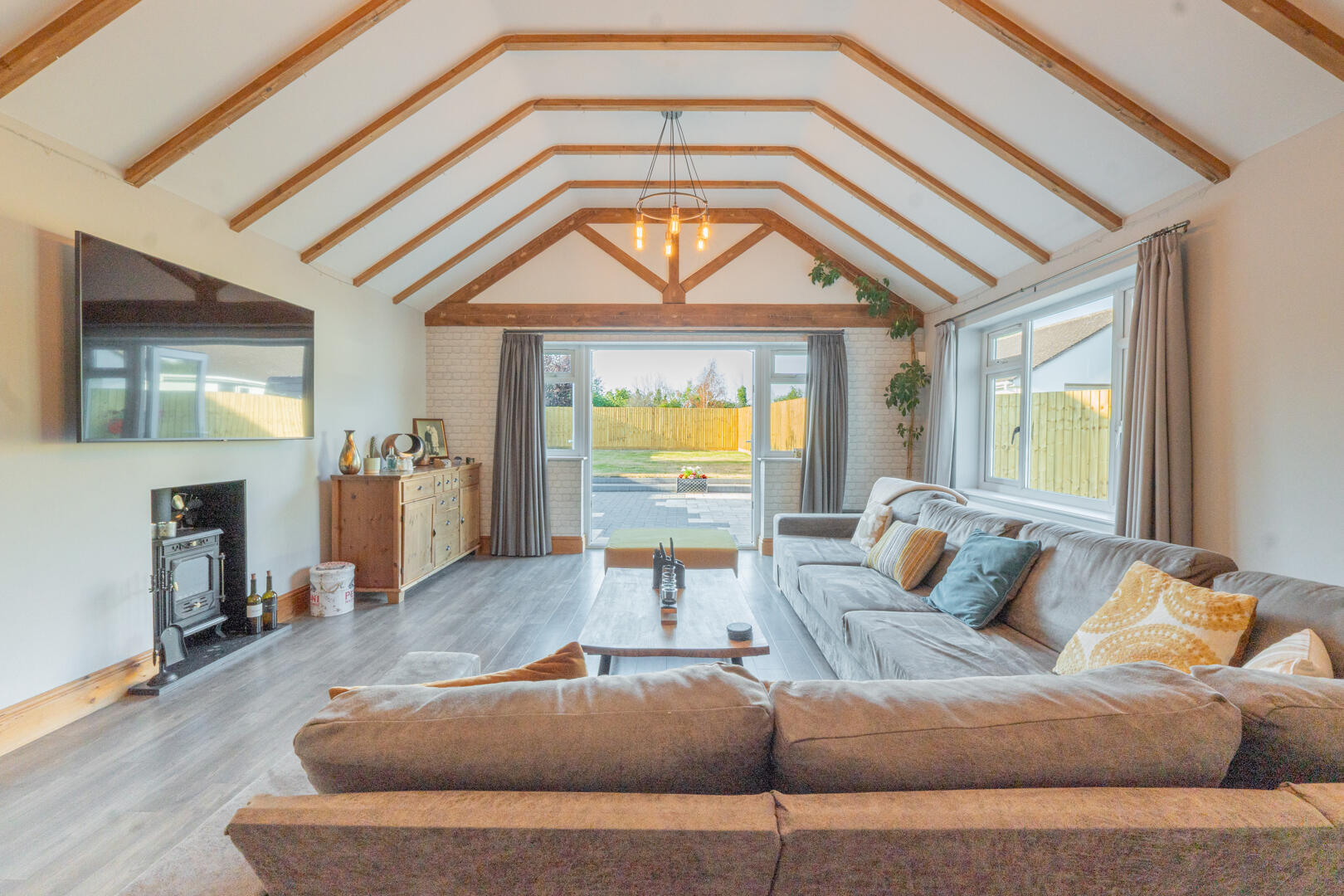 5 bed property in Peachley Lane, Worcester